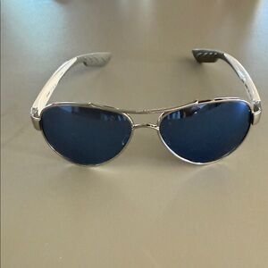Stylish Silver and Blue Aviator Sunglasses